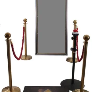 mirror booth