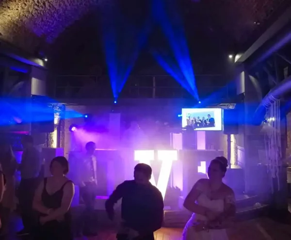 Royale DJ Lichtpaket bei Hochzeit
